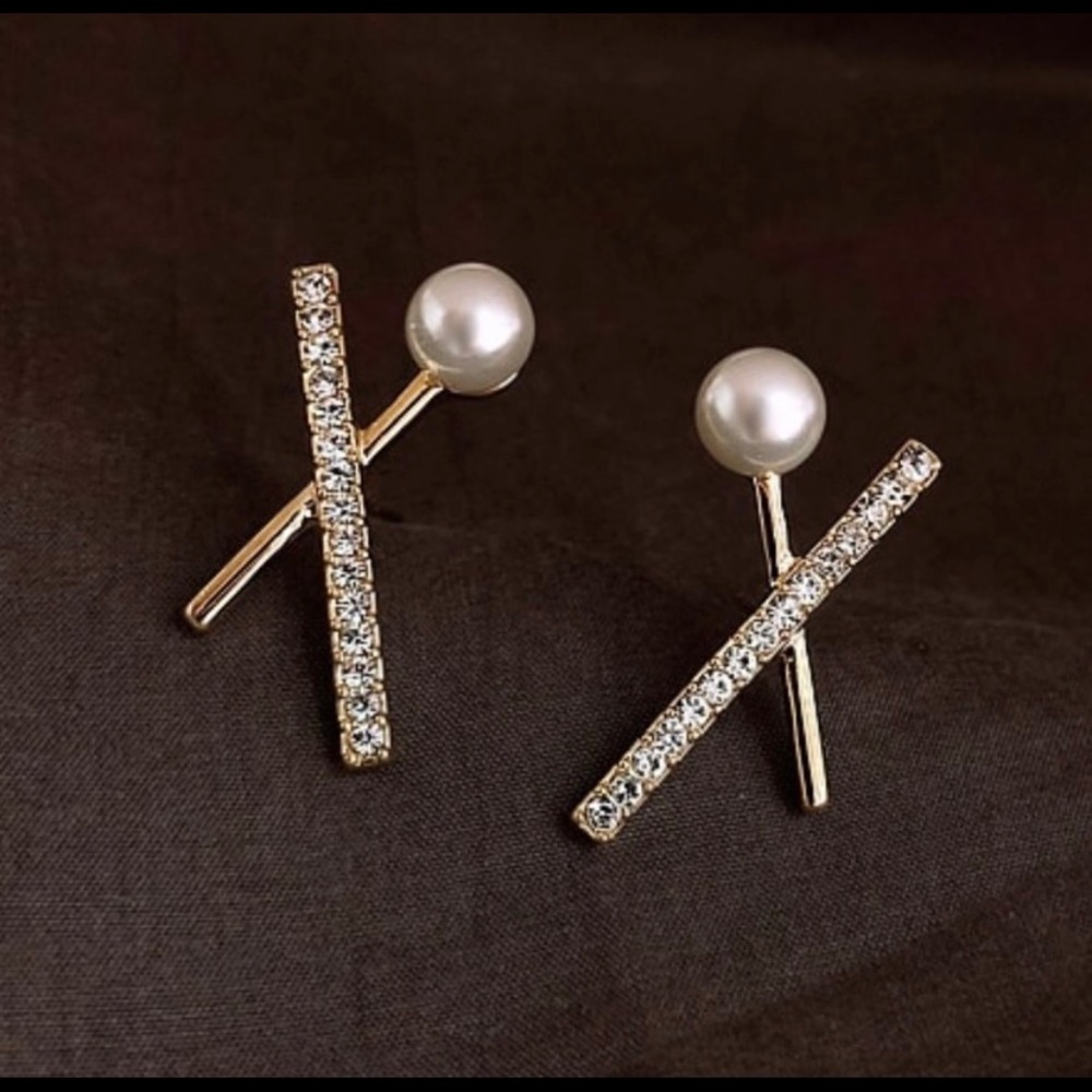 NEW! Dainty Cross Pearl Stud Earrings